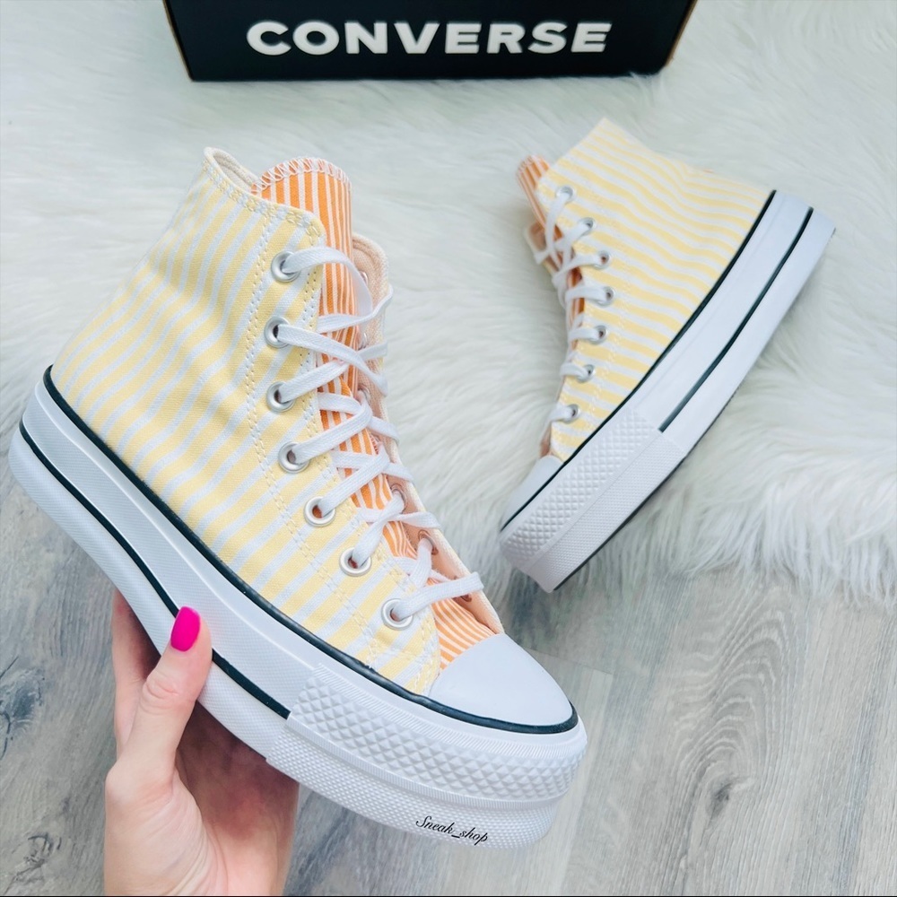 NWT Converse Chuck Taylor All Star Lift Platform Stripes Women’s Shoes - Picture 1 of 8